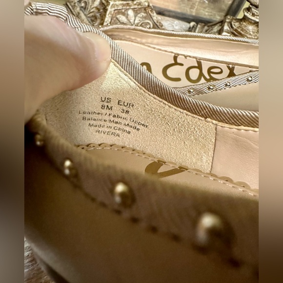 EUC Sam Edelman “Rivera” Gold Studded, Wavy Topline Flats in Nude. Size 8/38 - Picture 9 of 11